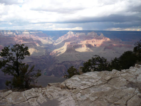 Verenigde Staten - Gran Canyon bij regen, zon en weesromslag.