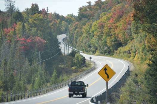 Algonquin provincial park - Hoofdweg door het park
