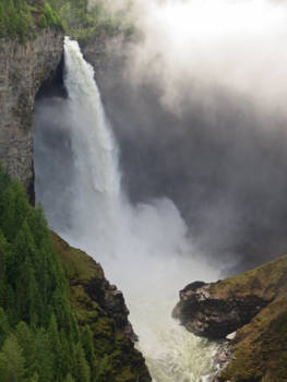 Wells Gray provincial park - Helmken falls