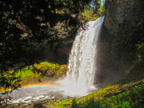 Victoria (Canada) - Rainbow waterfall