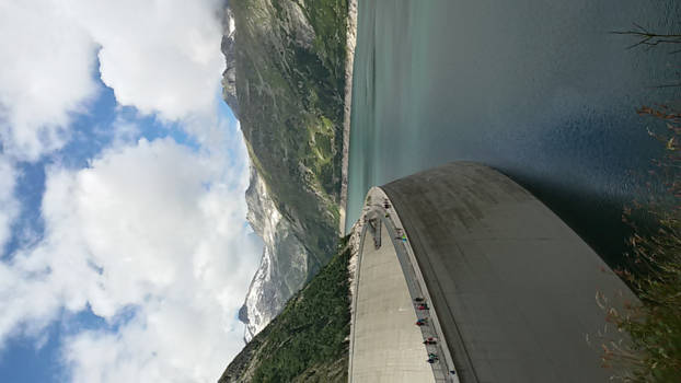 Canada - mountain high en valley low