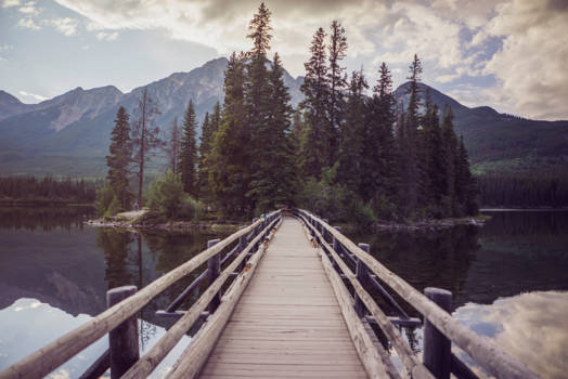 Jasper National Park - Pyramid Island