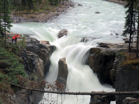 Canada - Een prachtige waterstroom in de omgeving van Jasper