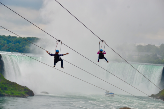 Niagara Falls - Ziplinen over de Niagara Falls