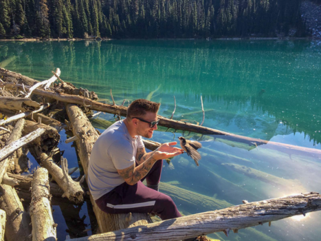 Canada - Making friends @ Joffrey Lakes