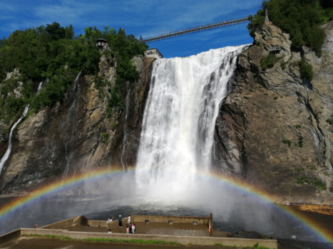 Québec - Montmorency Falls met regenboog