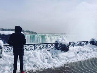 Grand Canyon - Niagra falls / canada